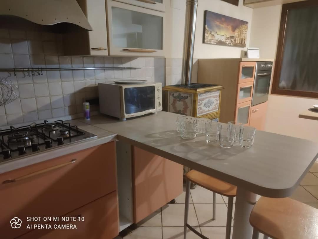 Apartmán La Dimora Del Borgo Pinerolo Exteriér fotografie